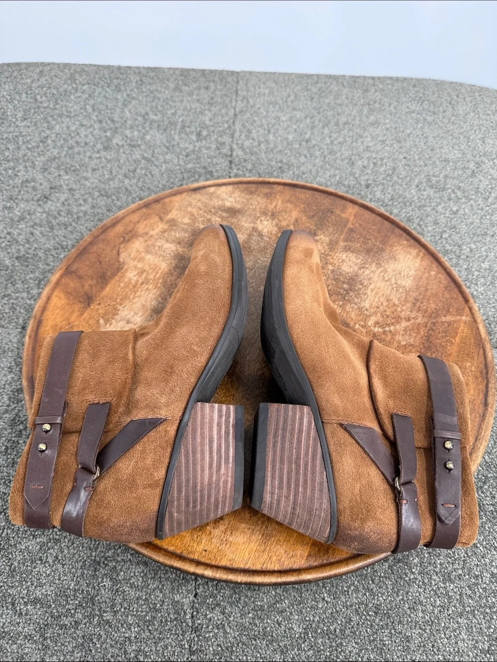 Clarks Artisan Boots Wm 8M Brown Suede Ankle Distressed Stacked Heel